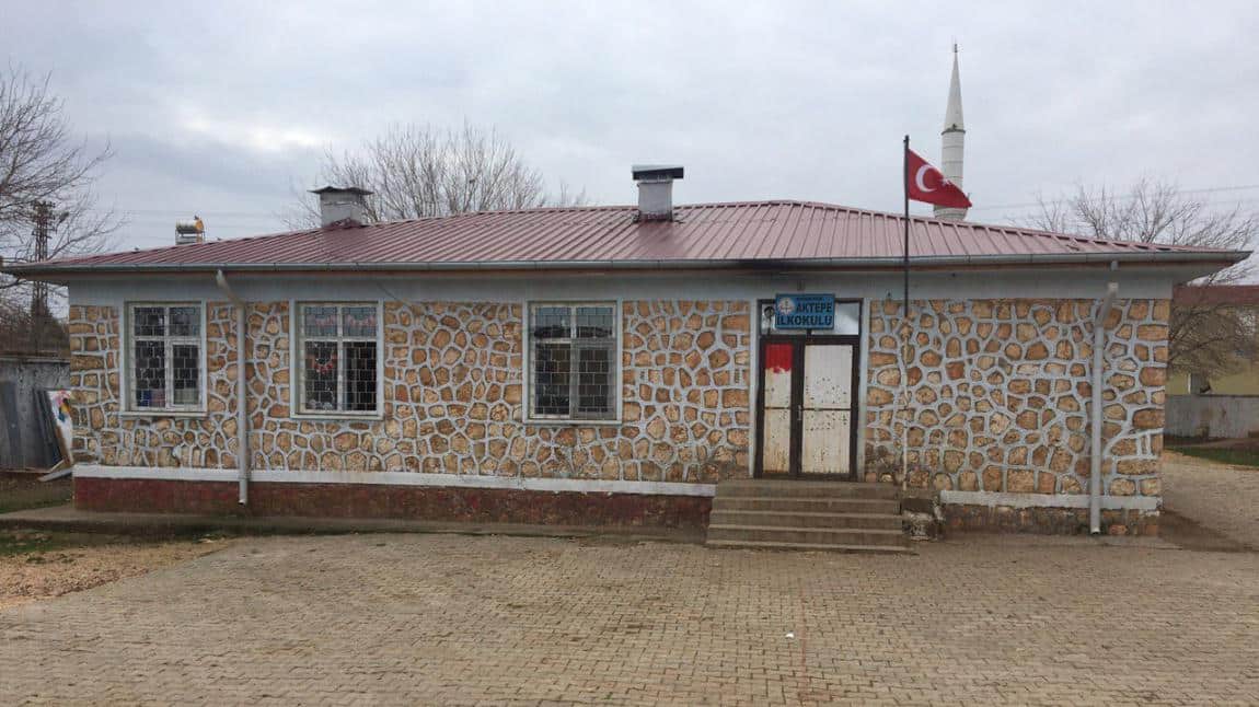 Aktepe Köyü İlkokulu Fotoğrafı